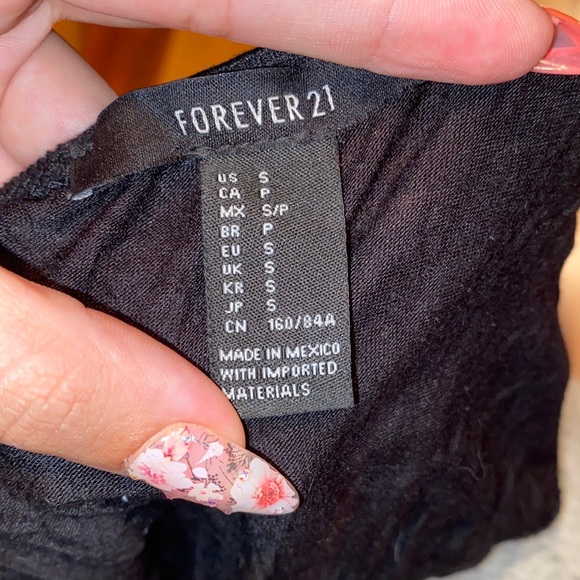 LIKE NEW- FOREVER 21 HALTER CRISS CROSS BODYSUIT - WOMENS SMALL - Picture 7 of 7